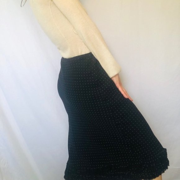 Black and white polka dot ruffle hem chiffon skirt - Picture 2 of 7